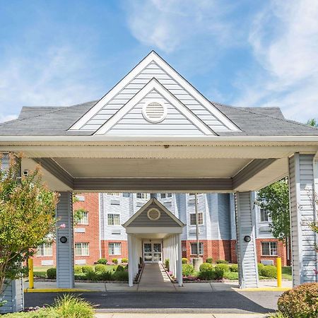 Microtel Inn & Suites By Wyndham Philadelphia Airport Bagian luar foto