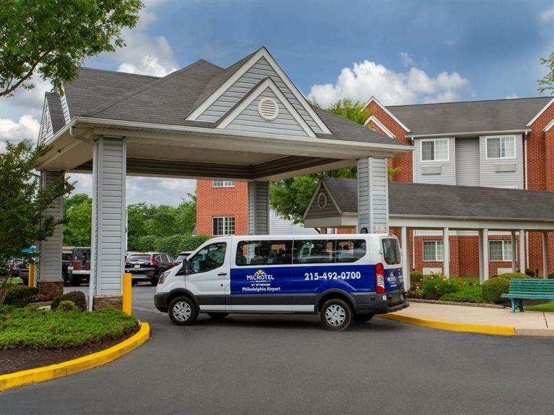 Microtel Inn & Suites By Wyndham Philadelphia Airport Bagian luar foto